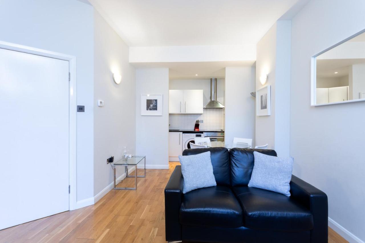 Groveland Court Apartment 1 런던 외부 사진