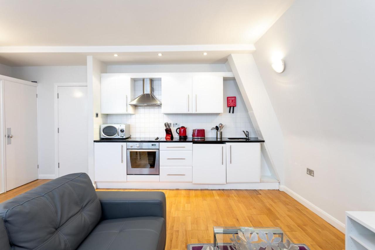 Groveland Court Apartment 1 런던 외부 사진