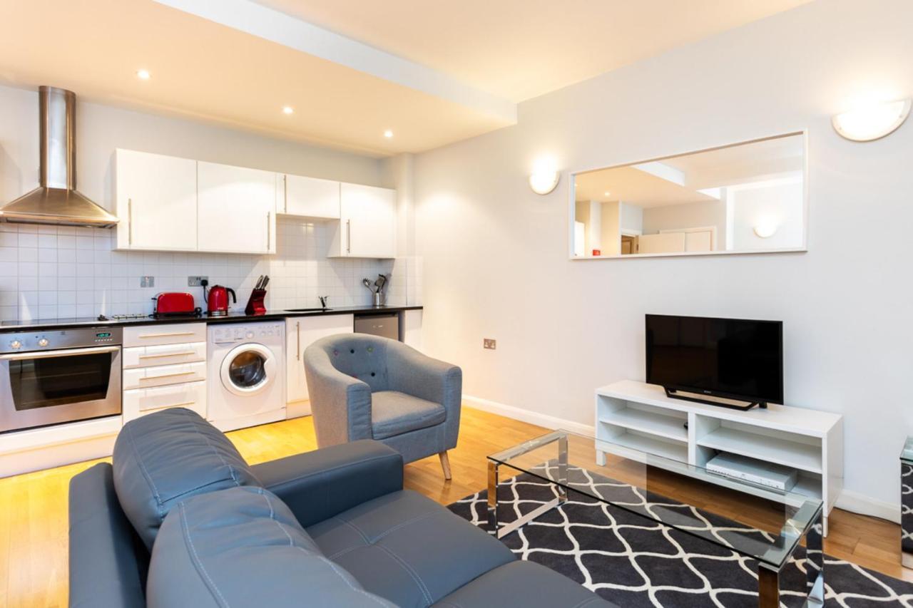 Groveland Court Apartment 1 런던 외부 사진